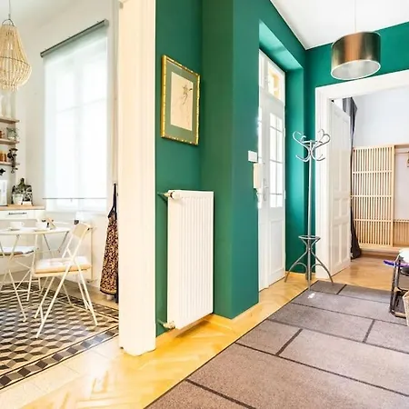 Relaxing 3bdr A/c Apartamento Budapest