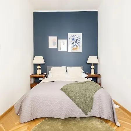 Relaxing 3bdr A/c Apartamento Budapest