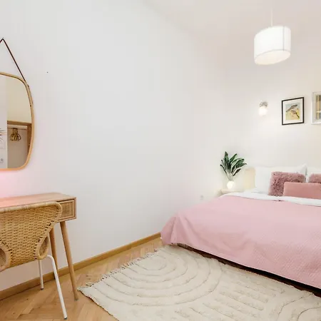Relaxing 3bdr A/c Apartamento Budapest