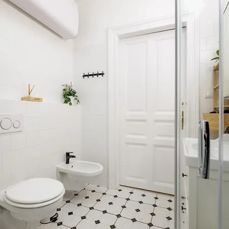 Relaxing 3bdr A/c Apartamento Budapest