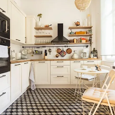 Relaxing 3bdr A/c Apartment *