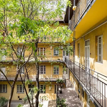 Relaxing 3bdr A/c Apartment